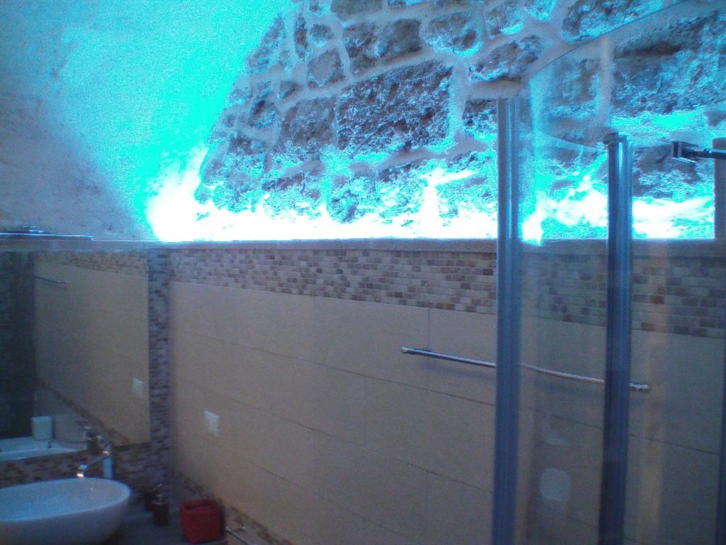 לינה וארוחת בוקר מסניה La Grotta חדר תמונה